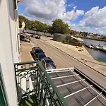 Naval - Marina View * 孔迪镇