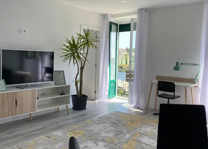 Naval - Marina View *