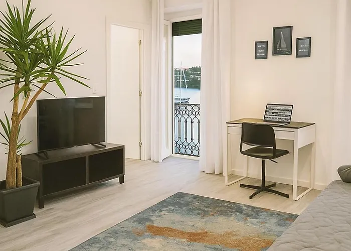 דירה Naval - Marina View *