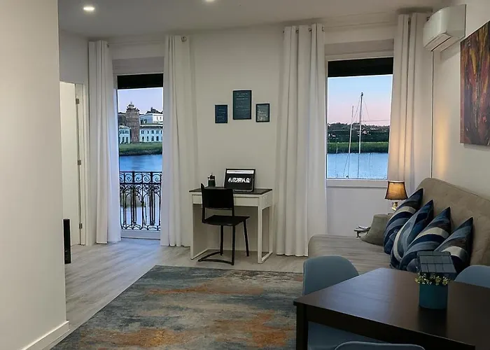 Naval - Marina View *