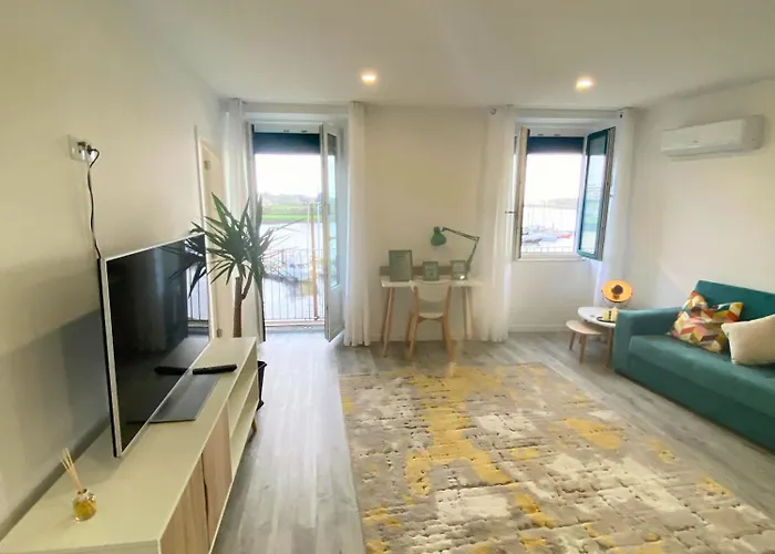 Naval - Marina View דירה *