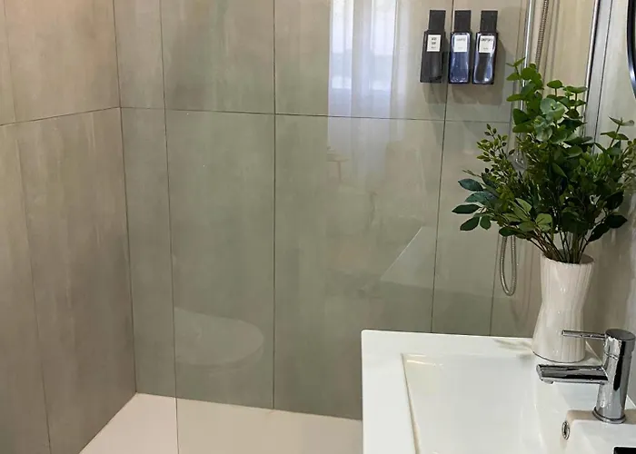 Naval - Marina View *