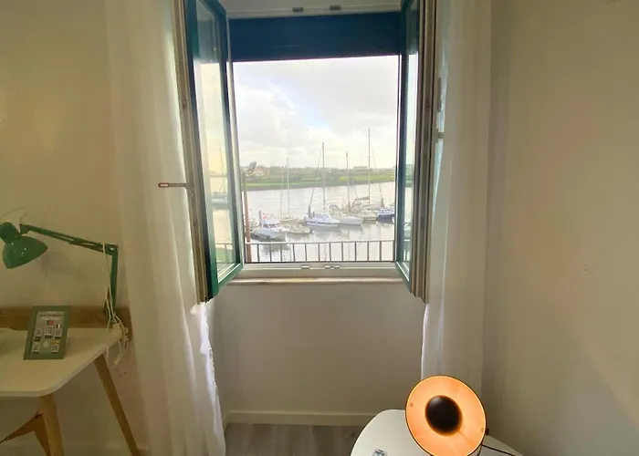 Naval - Marina View 아파트